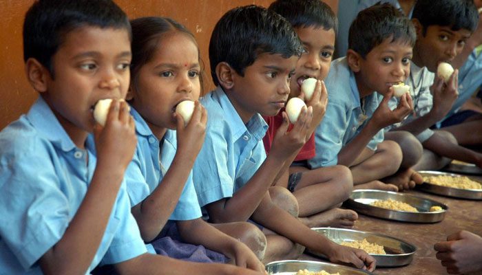 ಮೊಟ್ಟೆಯೇ ಬೇಕೆಂದು ಪಟ್ಟು ಹಿಡಿದ ಮಕ್ಕಳು – ಸಮೀಕ್ಷೆಯಲ್ಲಿ ಸತ್ಯ ಬಹಿರಂಗ!