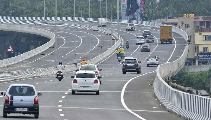 ಬೆಂ-ಮೈ ಹೆದ್ದಾರಿಯಲ್ಲಿ ದಂಡಾಸ್ತ್ರ – 2 ಲಕ್ಷ ಸವಾರರಿಗೆ ಫೈನ್ ಬಿದ್ದಿದ್ದೇಗೆ?ಸ್ಪೀಡ್ ಲಿಮಿಟ್ ಎಷ್ಟಿದ್ರೆ ಸೇಫ್?