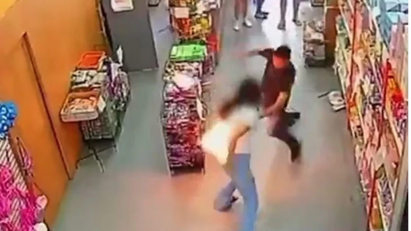 ಮಹಿಳೆ ಜೇಬಿನಲ್ಲಿದ್ದ ಮೊಬೈಲ್ ಬ್ಲಾ*ಸ್ಟ್ – ಯಾಕೆ ಮೊಬೈಲ್ ಬ್ಲಾ*ಸ್ಟ್ ಆಗುತ್ತೆ ಗೊತ್ತಾ?