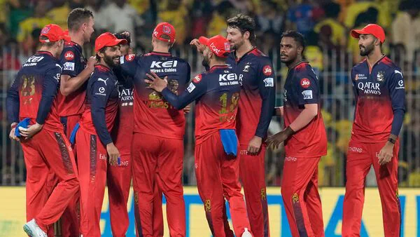 ಪ್ಲೇಆಫ್ಸ್ ಗೆ ಕೈಕೊಟ್ಟ RCB ಸ್ಟಾರ್ಸ್ – ಸಾಲ್ಟ್, ಶೆಫರ್ಡ್, ಜೋಶ್ ಆಡಲ್ವಾ?ಇಂಜುರಿ ಭೂತ.. ಕಪ್ ಕನಸಿಗೆ ಕೊಳ್ಳಿ?