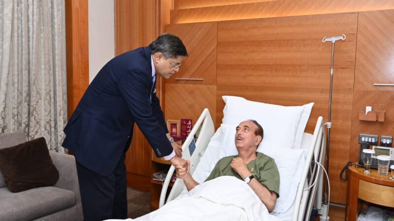 J &K  ಮಾಜಿ ಮುಖ್ಯಮಂತ್ರಿ ಗುಲಾಂ ನಬಿ ಆಜಾದ್ ಆರೋಗ್ಯದಲ್ಲಿ ಏರುಪೇರು