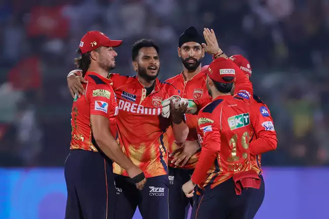 ಮುಂಬೈಗೆ ಬಿಗ್ ಶಾಕ್ ನೀಡಿದ ಪಂಜಾಬ್ ಕಿಂಗ್ಸ್ – ಕ್ವಾಲಿಫೈಯರ್ಗೆ ಎಂಟ್ರಿಕೊಟ್ಟ PBKS
