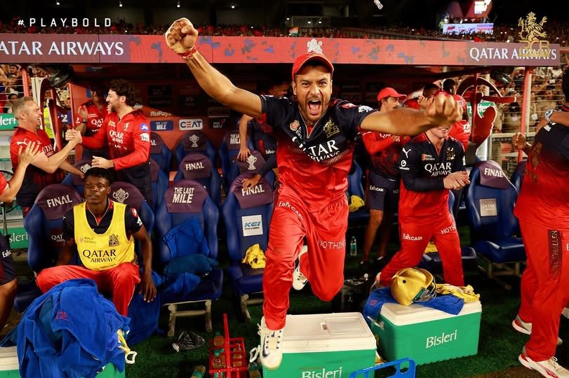 ಟ್ರೋಫಿ ಗೆದ್ದ RCB ದಾಖಲೆಗಳೆಷ್ಟು? – CSK, MI, KKR ಬೇಟೆಯೇ ಚರಿತ್ರೆಕಪ್ ನಮ್ದು.. ಮನೆ ಮನೆಯಲ್ಲೂ ಹಬ್ಬ