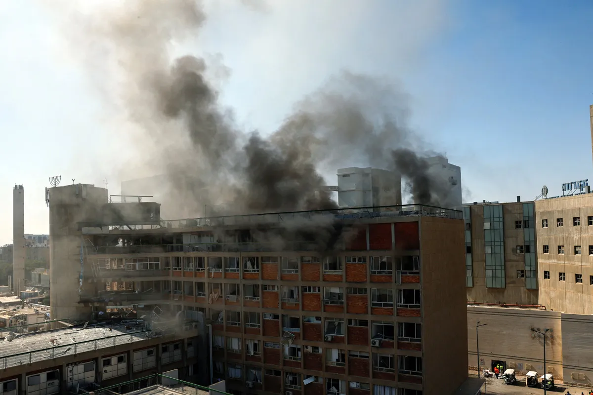 ಇಸ್ರೇಲ್‌ನ ಆಸ್ಪತ್ರೆ ಮೇಲೆ ಇರಾನ್ ದಾಳಿ- ಖಡಕ್ ಎಚ್ಚರಿಕೆ ಕೊಟ್ಟ  ಇಸ್ರೇಲ್ ಪ್ರಧಾನಿ