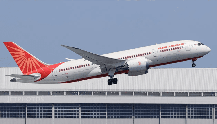 ಅಹಮದಾಬಾದ್​ ವಿಮಾನ ದುರಂತದ ಬೆನ್ನಲ್ಲೇ ಏರ್ ಇಂಡಿಯಾದ 3 ಅಧಿಕಾರಿಗಳ ಸಸ್ಪೆಂಡ್!