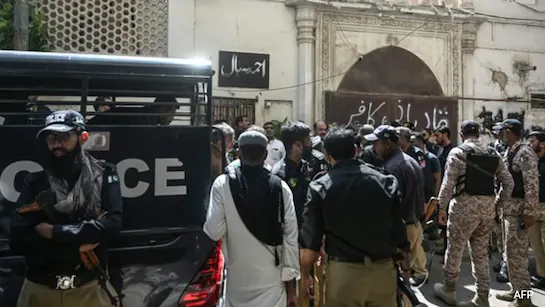 ಪಾಕಿಸ್ತಾನದ ಖೈಬರ್ ಪಖ್ತುಂಖ್ವಾ ಪ್ರಾಂತ್ಯದಲ್ಲಿ ಆತ್ಮಾಹುತಿ ದಾಳಿ – 13  ಪಾಕ್ ಸೈನಿಕರು ಸಾ*ವು