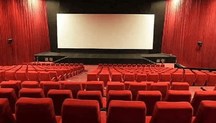 ಸಿನಿ ಪ್ರೇಮಿಗಳಿಗೆ ರಾಜ್ಯ ಸರ್ಕಾರದಿಂದ ಗುಡ್‌ನ್ಯೂಸ್‌! – ಇನ್ಮುಂದೆ 200 ರೂ.ಗೆ ಮಲ್ಟಿಪ್ಲೆಕ್ಸ್‌ಗಳಲ್ಲಿ ಸಿನಿಮಾ ನೋಡ್ಬೋದು!