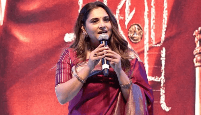 ದರ್ಶನ್‌ ಫ್ಯಾನ್ಸ್‌ Vs ರಮ್ಯಾ ಸಮರ –  ಪೊಲೀಸ್ ಕಮಿಷನರ್‌ಗೆ ದೂರು ನೀಡಿದ ಮೋಹಕತಾರೆ