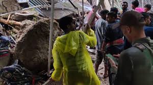 ವೈಷ್ಣೋ ದೇವಿ ಯಾತ್ರಾ ಮಾರ್ಗದಲ್ಲಿ ಭೂಕುಸಿತ – ನಾಲ್ವರು ಭಕ್ತರಿಗೆ ಗಾಯ, ಕೆಲವು ಅವಶೇಷಗಳಡಿ ಸಿಲುಕಿರುವ ಶಂಕೆ