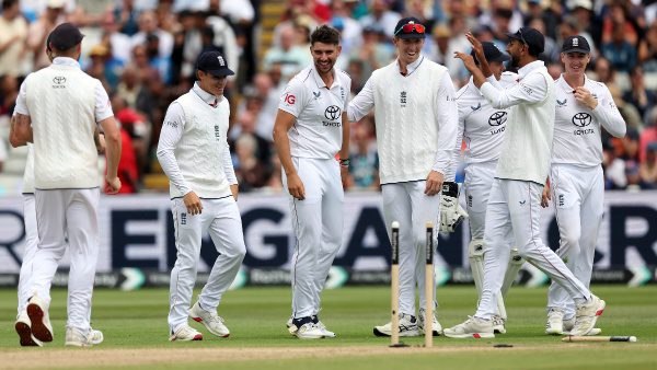 ಎರಡನೇ ಪಂದ್ಯದಲ್ಲಿ ವರ್ಕ್ ಆಗ್ಲಿಲ್ಲ ಬಾಝ್ ಬಾಲ್ ಮಂತ್ರ – ಇಂಗ್ಲೆಂಡ್ ಗೆ ತಿರುಗು ಬಾಣವಾಯ್ತಾ?