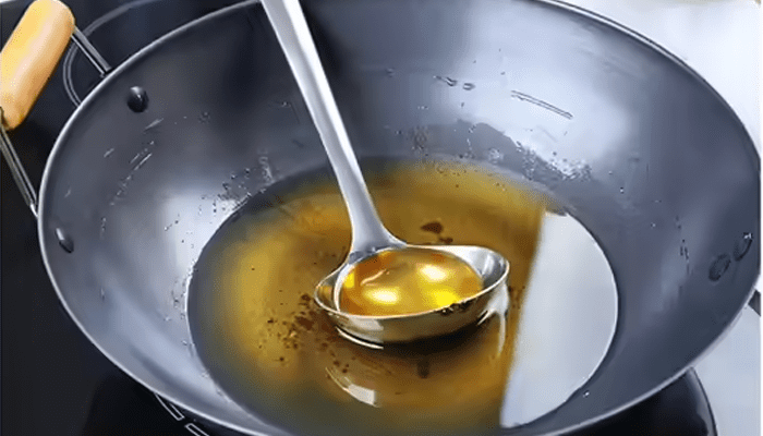 ಹೋಟೆಲ್‌ಗಳಲ್ಲಿ ಕರಿದ ತಿಂಡಿ ತಿನ್ನೋ ಮುನ್ನ ಎಚ್ಚರ – ಸಿಲಿಕಾನ್‌ ಸಿಟಿ ಬೆಂಗಳೂರಿನ ಬಹುತೇಕ ಕಡೆ ಕಳಪೆ ಅಡುಗೆ ಎಣ್ಣೆ ಬಳಕೆ!