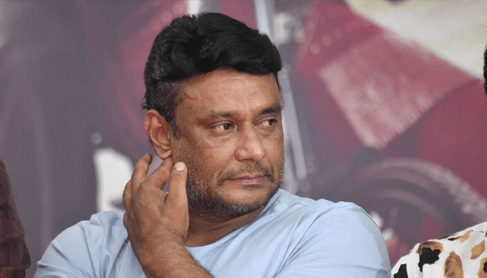 ದರ್ಶನ್‌ ನ ಬೇರೆ ಜೈಲಿಗೆ ಶಿಫ್ಟ್‌ ಮಾಡಲು ಒತ್ತಡ! – ಪರಪ್ಪನ ಅಗ್ರಹಾರದಲ್ಲೇ ಉಳಿಸಿಕೊಳ್ಳಲು ವಕೀಲರ ಹರಸಾಹಸ