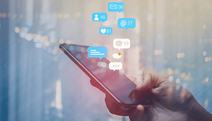 ಫೇಸ್‌ಬುಕ್‌ನಲ್ಲಿ ಫ್ರೆಂಡ್‌ಶಿಪ್ ಮಾಡೋ ಮುನ್ನ ಎಚ್ಚರ! -‌ ಮಹಿಳೆ ಹೆಸರಲ್ಲಿ 80 ವರ್ಷದ ವೃದ್ಧನಿಗೆ ಕೋಟಿ ಕೋಟಿ ಪಂಗನಾಮ!  