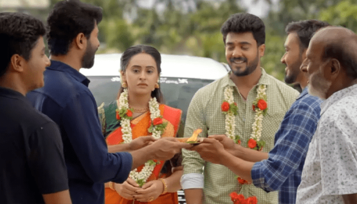 ಡಿಸಿ ಸ್ನೇಹ ಕಿರುತೆರೆಗೆ ರೀ ಎಂಟ್ರಿ.. ಹೆಣ್ಣಿಲ್ಲದ ಮನೆಗೆ ಸಂಜನಾ ಸೊಸೆ! – ಶ್ರೀಗಂಧದ ಗುಡಿಗೆ ಬರ್ತಾರಾ ಮೊಕ್ಷಿತಾ?