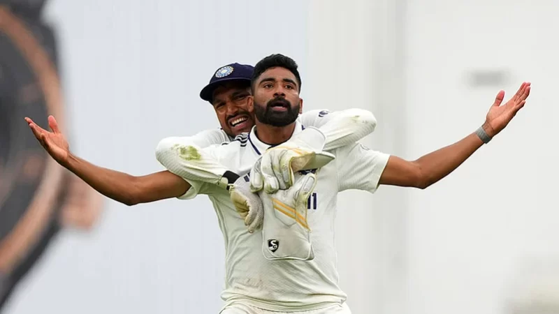 ಆಂಗ್ಲರ ನಾಡಲ್ಲಿ DSPಯದ್ದೇ ಸದ್ದು – 10 ಪಂದ್ಯ.. 43 ವಿಕೆಟ್.. ಗ್ರೇಟ್!ಸಿರಾಜ್ ಭಯ್ಯಾಗೆ ಕೊಹ್ಲಿ ಸೆಲ್ಯೂಟ್