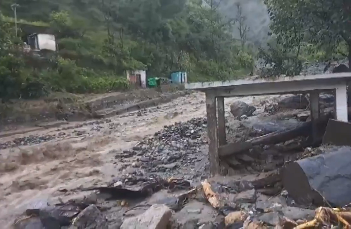 ಉತ್ತರಾಖಂಡ್‌ನಲ್ಲಿ ರಣ ಮಳೆ –  ಥರಾಲಿಯಲ್ಲಿ ಪ್ರವಾಹ, ಸಾಕಷ್ಟು ಜನ ನಾಪತ್ತೆ