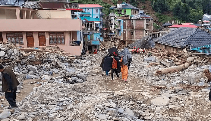 ಹಿಮಾಚಲ ಪ್ರದೇಶದಲ್ಲಿ ಮೇಘಸ್ಫೋಟ – 5 ಕೋಟಿ ಆರ್ಥಿಕ ಸಹಾಯ ಘೋಷಣೆ ಮಾಡಿದ ಕರ್ನಾಟಕ ಸರ್ಕಾರ!