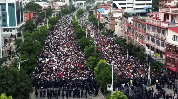 ಯೂತ್‌ ಪವರ್‌ಗೆ ಮಣಿದ ಸರ್ಕಾರ! – ಸೋಶಿಯಲ್ ಮೀಡಿಯಾ ಮೇಲಿನ ನಿಷೇಧ ಹಿಂಪಡೆದ ನೇಪಾಳ