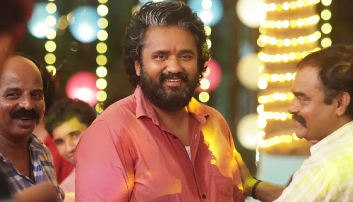 OTTಗೆ ಕಾಲಿಟ್ರೂ ನಿಂತಿಲ್ಲ ಸು ಫ್ರಮ್‌ ಸೋ ಅಬ್ಬರ! – ಥಿಯೇಟರ್‌ನಲ್ಲೇ ಸಿನಿಮಾ ವೀಕ್ಷಿಸ್ತಿದ್ದಾರೆ ಜನ!