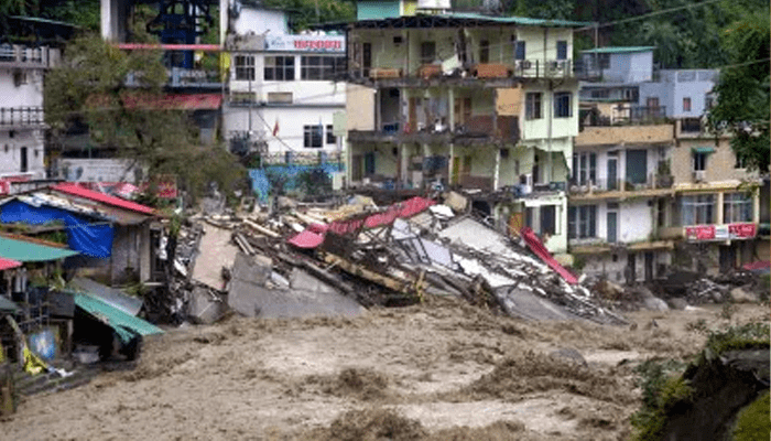 ಉತ್ತರಾಖಂಡ ಮೇಘಸ್ಟೋಟಕ್ಕೆ 15 ಮಂದಿ ಬಲಿ – ಹಲವರು ನಾಪತ್ತೆ.. 900 ಜನ ಆಸ್ಪತ್ರೆಗೆ ದಾಖಲು!