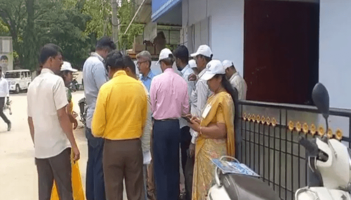 ಜಾತಿ ಗಣತಿ ಸಮೀಕ್ಷೆಗೆ ಹಿನ್ನಡೆಯಾಯ್ತಾ? – ಟಾರ್ಗೆಟ್‌ 20 ಲಕ್ಷ..  ನಡೆದಿದ್ದು 10 ಸಾವಿರ ಮಂದಿ ಗಣತಿ