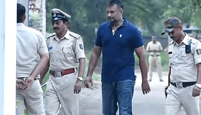 ಜೈಲಿನಲ್ಲಿ ವಾಕಿಂಗ್‌ ಶುರುಮಾಡಿದ ನಟ ದರ್ಶನ್‌!  – ಕಂಡೀಷನ್ ಅಪ್ಲೈ.. ದಾಸನ ಮೇಲೆ ಪೊಲೀಸರ ನಿಗಾ!