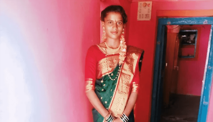 ಪ್ರೀತಿಗೆ ಒಪ್ಪದ ಮನೆಯವರು – ವಿಷ ಕುಡಿದ ಒಂದೇ ಕುಟುಂಬ ಮೂವರು ಯುವತಿಯರು!