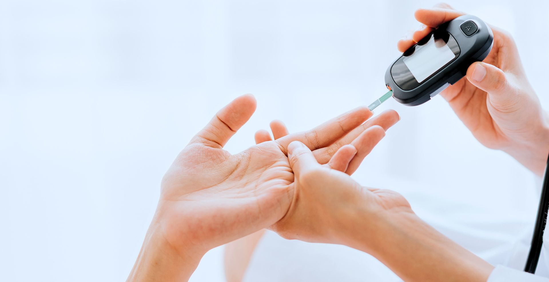 ರಕ್ತದಲ್ಲಿನ ಶುಗರ್ ಲೆವಲ್ ನಿಯಂತ್ರಿಸುವುದು ಹೇಗೆ ಗೊತ್ತೇ? – ಈ ಟಿಪ್ಸ್ ಫಾಲೋ ಮಾಡಿ