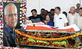 ಎಸ್. ಎಲ್ ಭೈರಪ್ಪ ಅಂತಿಮ ಯಾನ – ಅಕ್ಷರ ಮಾಂತ್ರಿಕನಿಗೆ ಭಾವಪೂರ್ಣ ವಿದಾಯ