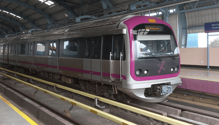 ಬೆಳ್ಳಂ ಬೆಳಗ್ಗೆ ಕೈಕೊಟ್ಟ ನಮ್ಮ ಮೆಟ್ರೋ! – ಏಕಕಾಲಕ್ಕೆ ಎರಡು ರೈಲುಗಳಲ್ಲಿ ತಾಂತ್ರಿಕ ದೋಷ!