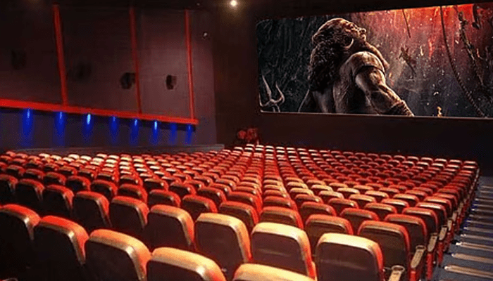 ಮಲ್ಟಿಪ್ಲೆಕ್ಸ್ ಗಳಲ್ಲಿ ಸಿನಿಮಾ ನೋಡಿದ್ರೆ ಟಿಕೆಟ್ ಜೋಪಾನ! –  ಸಿನಿ ಪ್ರೇಕ್ಷಕರಿಗೆ ರಾಜ್ಯ ಸರ್ಕಾರದ ಮಹತ್ವದ ಆದೇಶ!