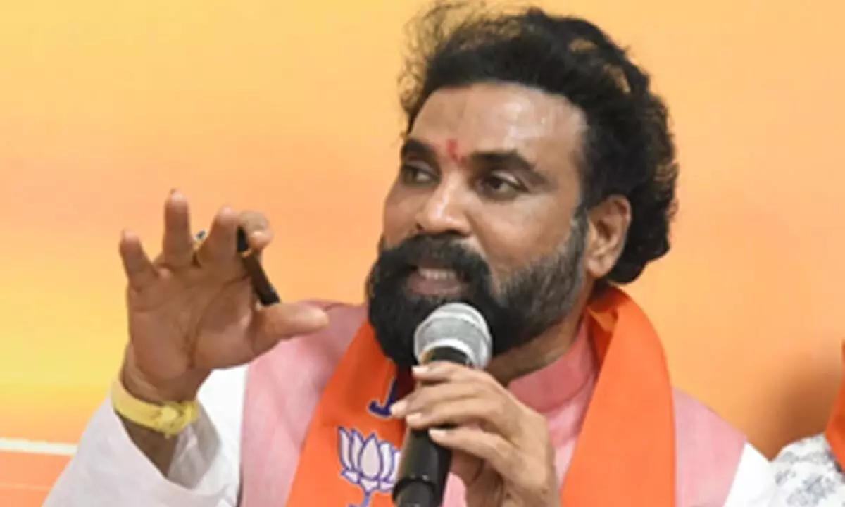 ಬಿಹಾರ ಚುನಾವಣೆಗೆ ಸಿಎಂ ಸಿದ್ದರಾಮಯ್ಯ ಅವರು 300 ಕೋಟಿ ಸಂಗ್ರಹ ಮಾಡಿದ್ದಾರೆ – ಮಾಜಿ ಸಚಿವ ಶ್ರೀರಾಮುಲು