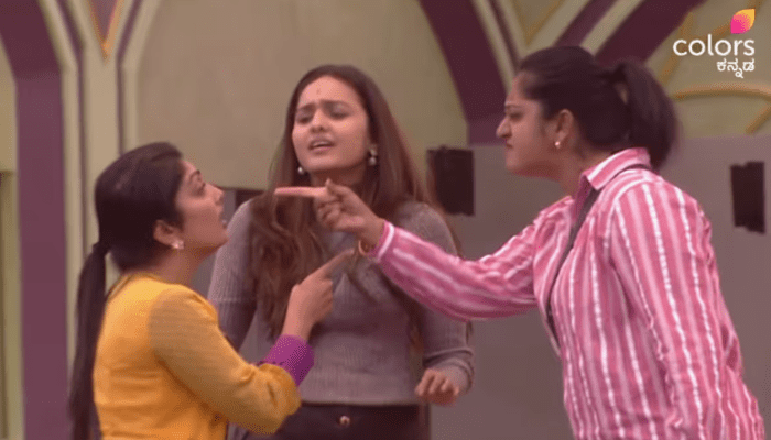 ಮನೆ ಕೆಲಸದ ವಿಚಾರಕ್ಕೆ ಜಗಳ!‌ –ಕಾವ್ಯ ಮೇಲೆ ಹಲ್ಲೆಗೆ ಮುಂದಾದ್ರಾ ಅಶ್ವಿನಿ ಗೌಡ?   