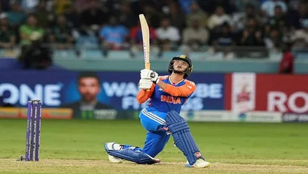 ಭಾರತದ ಬ್ರಹ್ಮಾಸ್ತ್ರ ಅಭಿಷೇಕ್ – 200+ ಸ್ಟ್ರೈಕ್ ರೇಟ್.. ODIಗೂ ಚಾನ್ಸ್?BCCIನಿಂದ ಸಿಕ್ಕಿತಾ ಬಂಪರ್ ಗಿಫ್ಟ್?