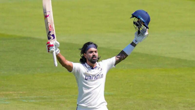 ವಿಂಡೀಸ್ ವಿರುದ್ಧ ಶತಕ ಸಿಡಿಸಿ ಅಬ್ಬರಿಸಿದ ಕೆ.ಎಲ್ ರಾಹುಲ್