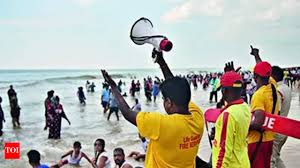 ಮೊಂತಾ ಚಂಡಮಾರುತ ಎದುರಿಸಲು ಆಂಧ್ರ ಪ್ರದೇಶದಲ್ಲಿ ಸಿದ್ಧತೆ – ವಿಮಾನ ಹಾರಾಟ, ರೈಲುಗಳ ಸಂಚಾರ ಸ್ಥಗಿತಕರಾವಳಿ ಭಾಗದ ಜನರ ಸ್ಥಳಾಂತಕ್ಕೆ ಸಿಎಂ ಚಂದ್ರಬಾಬು ನಾಯ್ಡು ಆದೇಶ