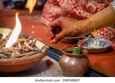 ದೇವರ ಪೂಜೆಗೆ ಮೊದಲು ಈ 7 ಆಹಾರ ತಿಂದ್ರೆ ತೊಂದ್ರೆ ಇಲ್ಲ –   ಶಾಸ್ತ್ರ ಹೇಳುವ  ಆಹಾರ ಇಲ್ಲಿದೆ ನೋಡಿ