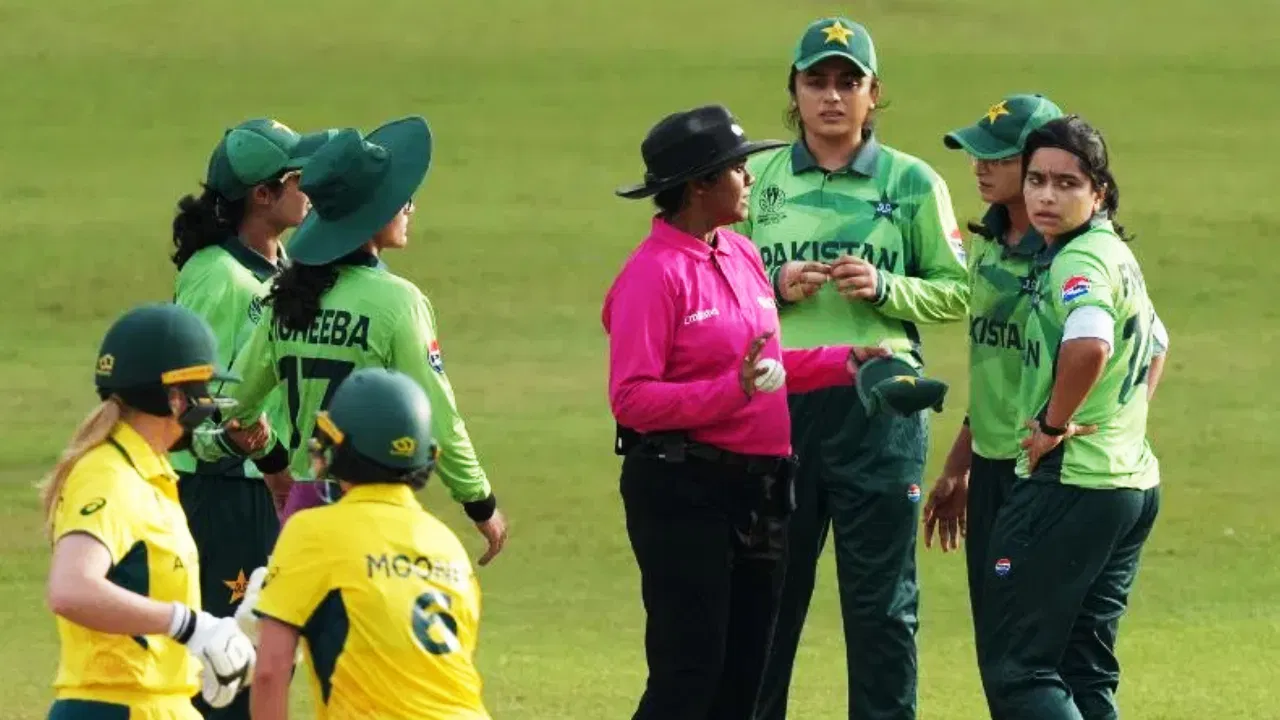 RUN OUT ಮಾಡದೇ ರಂಪಾಟ – ಕಿರಿಕ್ PAK ವಿಶ್ವಕಪ್ ನಿಂದ ಔಟ್ಪಾಕ್ ಟೀಂ ಸರ್ಜರಿ.. 12 ಜನ ಎಂಟ್ರಿ!