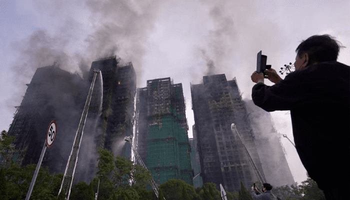 2,000 ಅಪಾರ್ಟ್‌ಮೆಂಟ್ಸ್‌ ಹೊಂದಿರುವ ಕಟ್ಟದಲ್ಲಿ ಭೀಕರ ಅಗ್ನಿ ಅವಘಡ – ಸಾವಿನ ಸಂಖ್ಯೆ 44ಕ್ಕೆ ಏರಿಕೆ