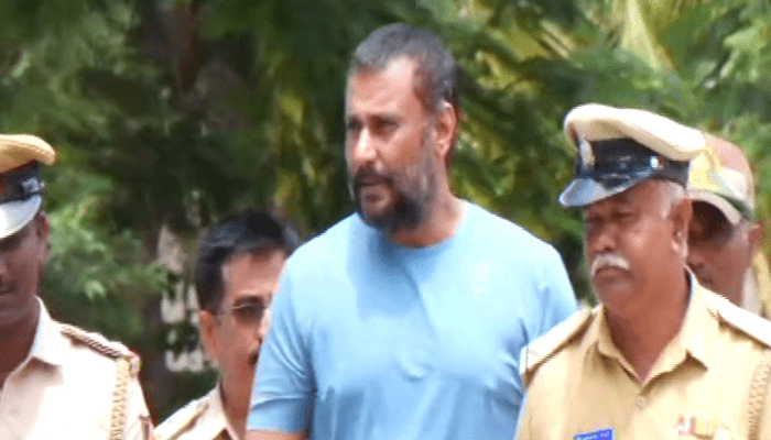 ದರ್ಶನ್‌ಗೆ ಜೈಲು ಶಿಕ್ಷೆ ಮತ್ತಷ್ಟು ಕಠಿಣ – ಇನ್ಮುಂದೆ ದಾಸ ಊಟಕ್ಕೂ ಸರತಿ ಸಾಲಿನಲ್ಲಿ ನಿಲ್ಲಬೇಕು!