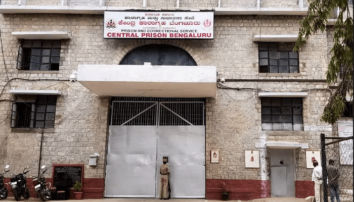 ಪರಪ್ಪನ ಅಗ್ರಹಾರ ಜೈಲಿನಲ್ಲಿ ಹೈಫೈ ಸೌಲಭ್ಯ ಕೇಸ್!‌ – ಸೆಂಟ್ರಲ್‌ ಜೈಲಿಗೆ ಹೊಸ ಮುಖ್ಯ‌ ಅಧೀಕ್ಷರ ನೇಮಕ