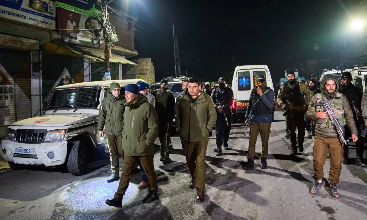 ಉ*ಗ್ರರಿಂದ ಸಂಗ್ರಹಿಸಿದ ಸ್ಫೋಟಕದಿಂದ ಸ್ಫೋಟ – ನೌಗಾಮ್ ಪೊಲೀಸ್ ಠಾಣೆಯಲ್ಲಿ 6 ಪೊಲೀಸರು ಸಾ*ವು