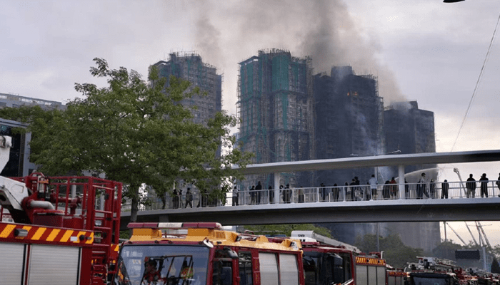 ಕಟ್ಟಡದಲ್ಲಿ ಭೀಕರ ಬೆಂಕಿ ಅವಘಡ – ಸಾವಿನ ಸಂಖ್ಯೆ 94ಕ್ಕೆ ಏರಿಕೆ..  200ಕ್ಕೂ ಅಧಿಕ ಮಂದಿ ನಾಪತ್ತೆ!