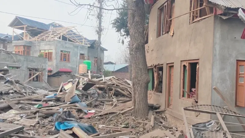 ದೆಹಲಿ ಕಾರು ಬ್ಲಾ*ಸ್ಟ್‌ ಕೇಸ್‌ – ಸ್ಪೋ*ಟದ ರೂವಾರಿ ಉಮರ್‌ ಮನೆ ಧ್ವಂಸ!