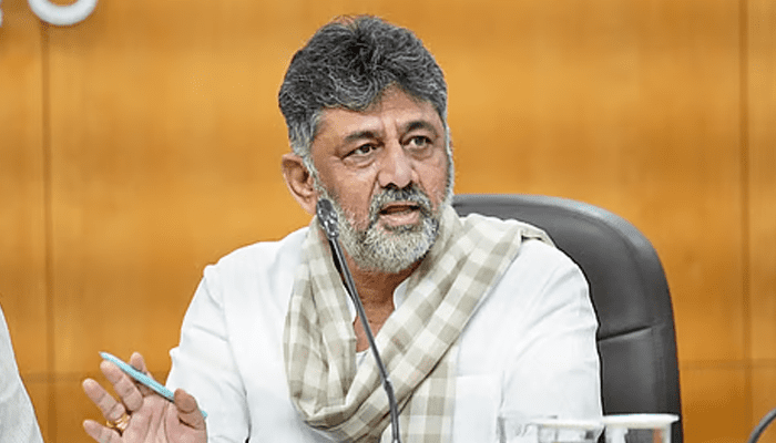 ನಂದಿನಿ ತುಪ್ಪ 90 ರೂ. ಹೆಚ್ಚಳ – ಹಾಲು ಉತ್ಪಾದಕರಿಗೆ ಅನುಕೂಲವಾಗುತ್ತದೆ ಎಂದು ಡಿಸಿಎಂ ಡಿಕೆಶಿ!