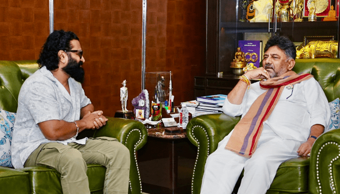 ರಾಜಕೀಯಕ್ಕೆ ಎಂಟ್ರಿ ಕೊಡ್ತಾರಾ ಡಿವೈನ್‌ ಸ್ಟಾರ್!‌ – ಡಿಸಿಎಂ ಡಿಕೆಶಿ ಭೇಟಿಯಾದ ರಿಷಭ್‌  