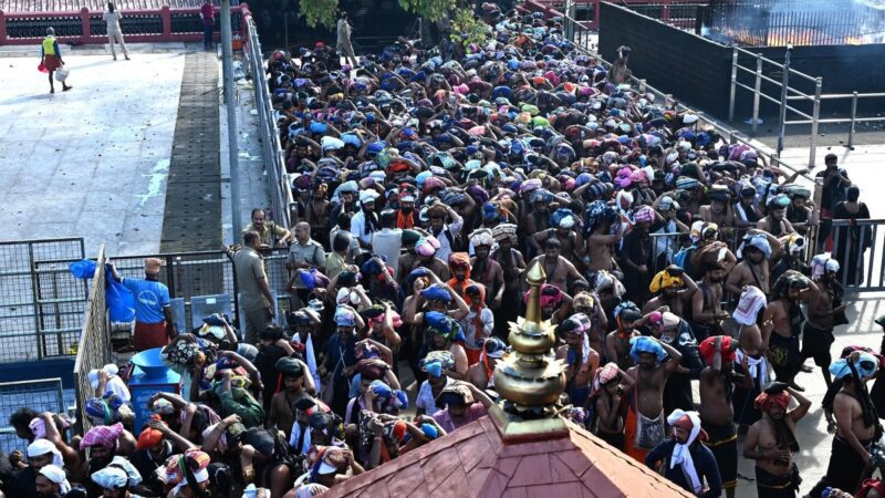 ಅಯ್ಯಪ್ಪ ಭಕ್ತರೇ ಗಮನಿಸಿ –   ಸ್ಪಾಟ್ ಬುಕ್ಕಿಂಗ್ ರೂಲ್ಸ್ ಚೇಂಜ್!ಕರ್ನಾಟಕಕ್ಕೆ ಯಾಕೆ ಈ ರೂಲ್ಸ್?