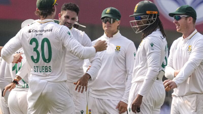 FALLOW-ON ಅಸ್ತ್ರ ಕೈಬಿಟ್ಟ SA – 500+ ರನ್ಸ್.. ಡಿಕ್ಲೇರ್ ಘೋಷಿಸ್ತಾರಾ?ಟೆಂಬಾ ರಣತಂತ್ರ.. ಎಡವಿದ್ದೆಲ್ಲಿ ಭಾರತ?