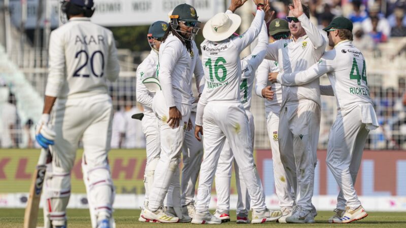 ಗಿಲ್ ರಿಟೈರ್ಡ್.. ಭಾರತಕ್ಕೆ ಹರ್ಟ್ – ಕ್ಯಾಪ್ಟನ್ ಇಲ್ಲದ್ದಕ್ಕೇ ಮ್ಯಾಚ್ ಸೋತ್ರಾ?5 ದಿನ ರೆಸ್ಟ್.. 2ನೇ ಪಂದ್ಯಕ್ಕೂ ಇಲ್ವಾ?