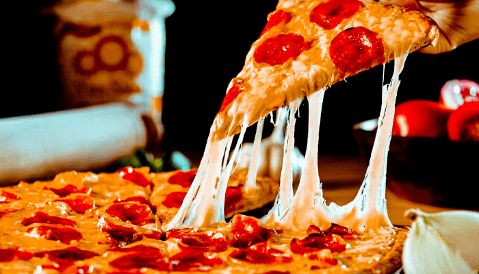 Pizza ತಿನ್ನೋ ಮುನ್ನ ಎಚ್ಚರ! – Pizzaದಿಂದಲೇ ಈ ಸಮಸ್ಯೆ ಬರುತ್ತೆ?